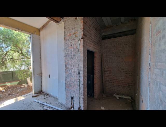 1,300M² APARTMENT BLOCK FOR SALE IN OBSERVATORY